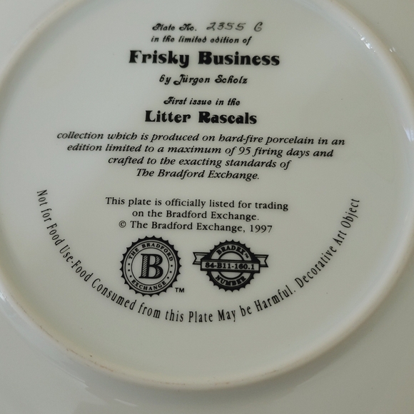 "Frisky Business" by Jurgen Scholz First Issue Plate in Litter Rascals series - Picture 3 of 3